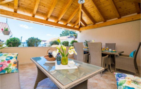 4 Bedroom Gorgeous Home In Banici